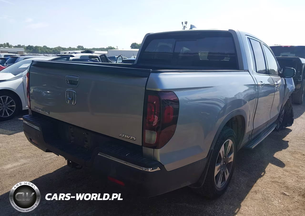 2017 Honda Ridgeline Rtl-E VIN:5FPYK3F74HB025894 - 4