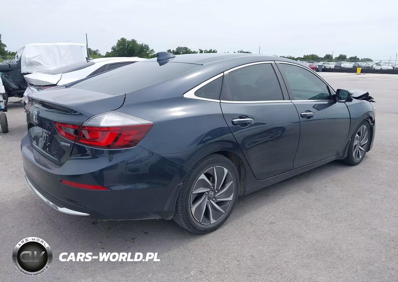 2019 Honda Insight Touring VIN:19XZE4F94KE000647 - 4