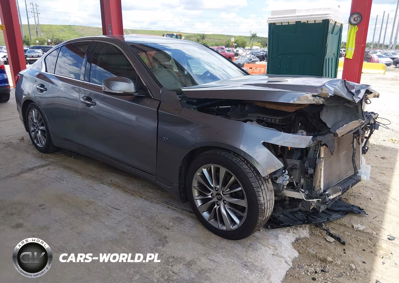 2015 Infiniti Q50 Premium – zdjęcie 1 z 17