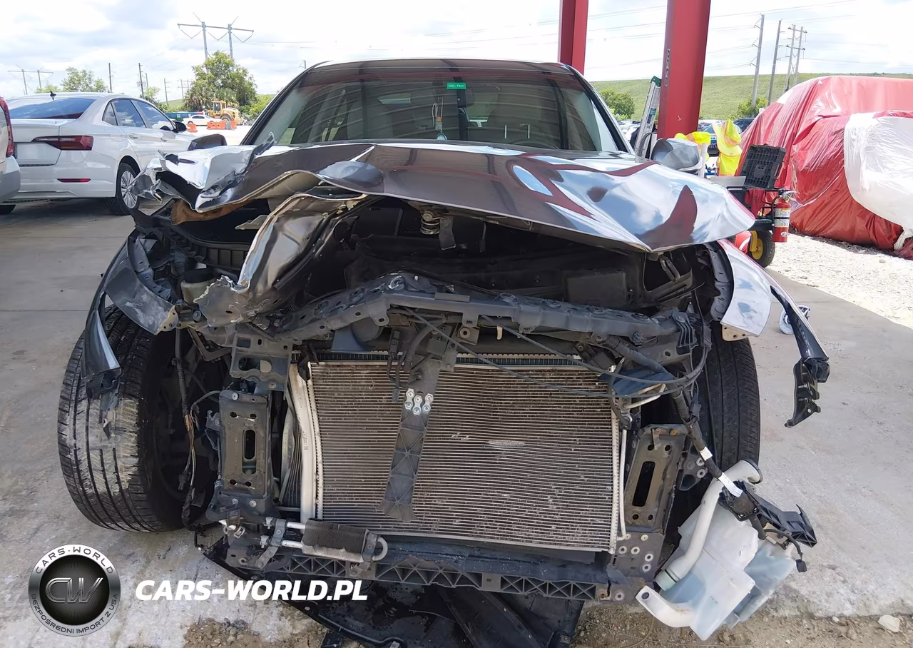 2015 Infiniti Q50 Premium VIN:JN1BV7AP0FM353177 - 13