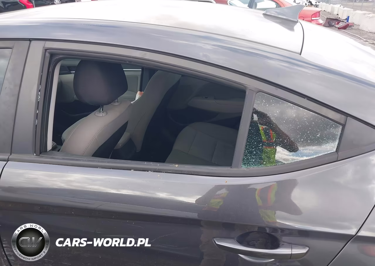 2020 Hyundai Elantra Sel VIN:5NPD84LF1LH580500 - 6