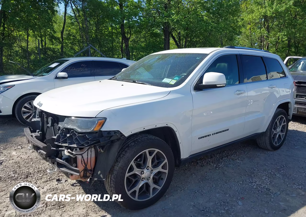 2018 Jeep Grand Cherokee Sterling Edition 4X4 VIN:1C4RJFBG1JC102702 - 2