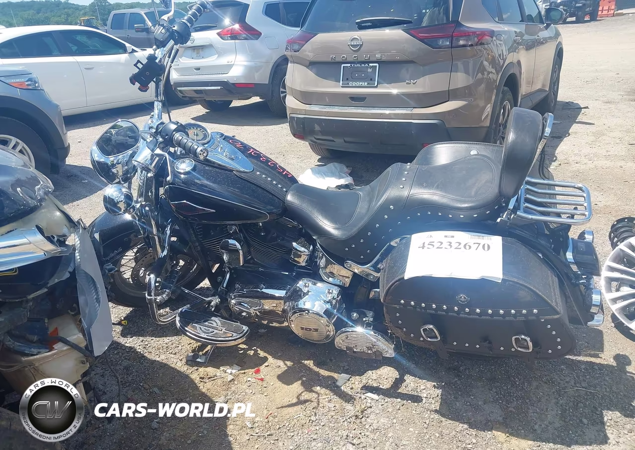 2015 Harley-Davidson Flstc Heritage Softail Classic VIN:1HD1BWV1XFB014633 - 2