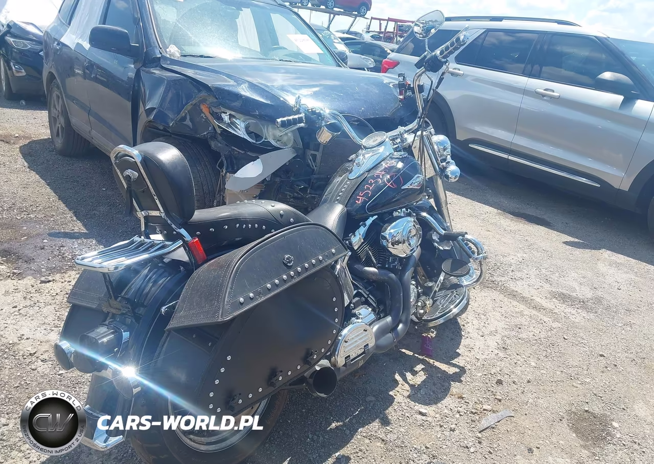 2015 Harley-Davidson Flstc Heritage Softail Classic VIN:1HD1BWV1XFB014633 - 4