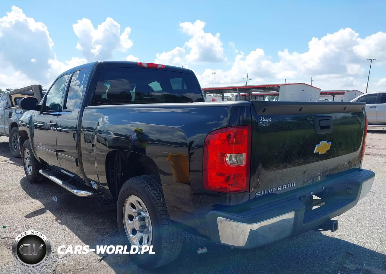 2013 Chevrolet Silverado 1500 Ls VIN:1GCRCREA4DZ128523 - 3