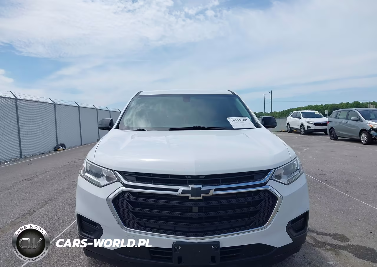 2018 Chevrolet Traverse Ls VIN:1GNERFKW1JJ226891 - 12