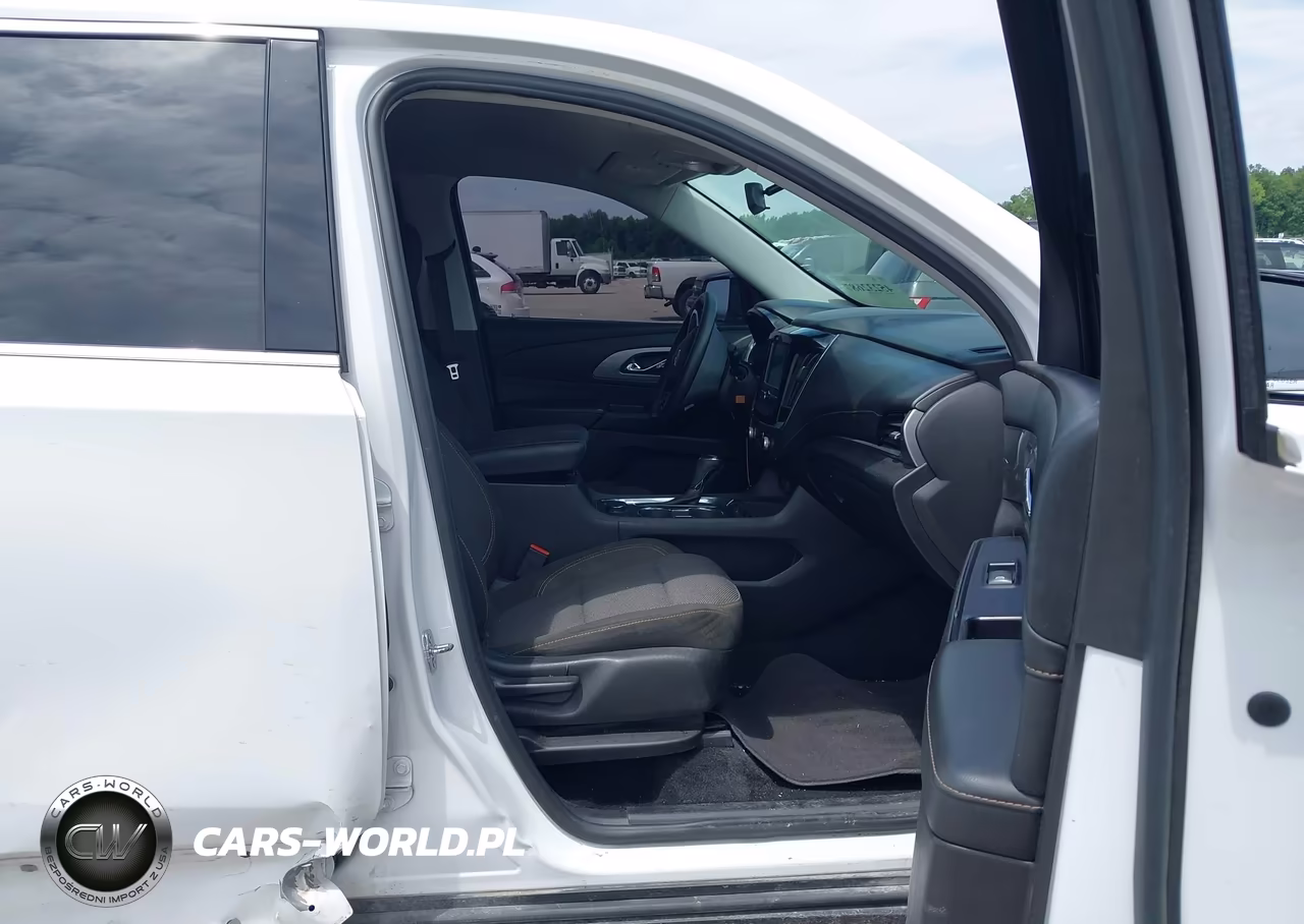 2018 Chevrolet Traverse Ls VIN:1GNERFKW1JJ226891 - 5
