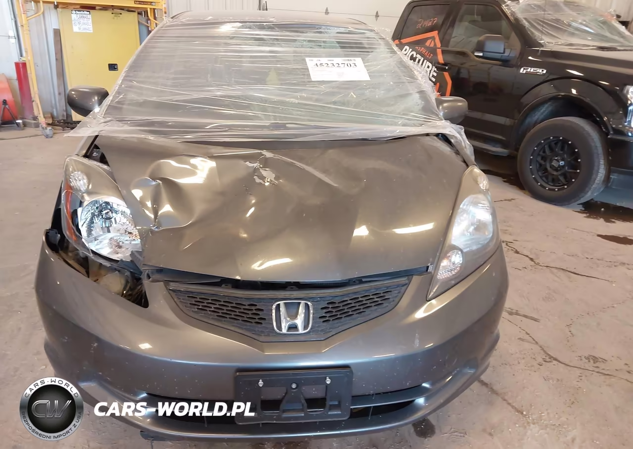 2013 Honda Fit VIN:JHMGE8H38DC005592 - 12