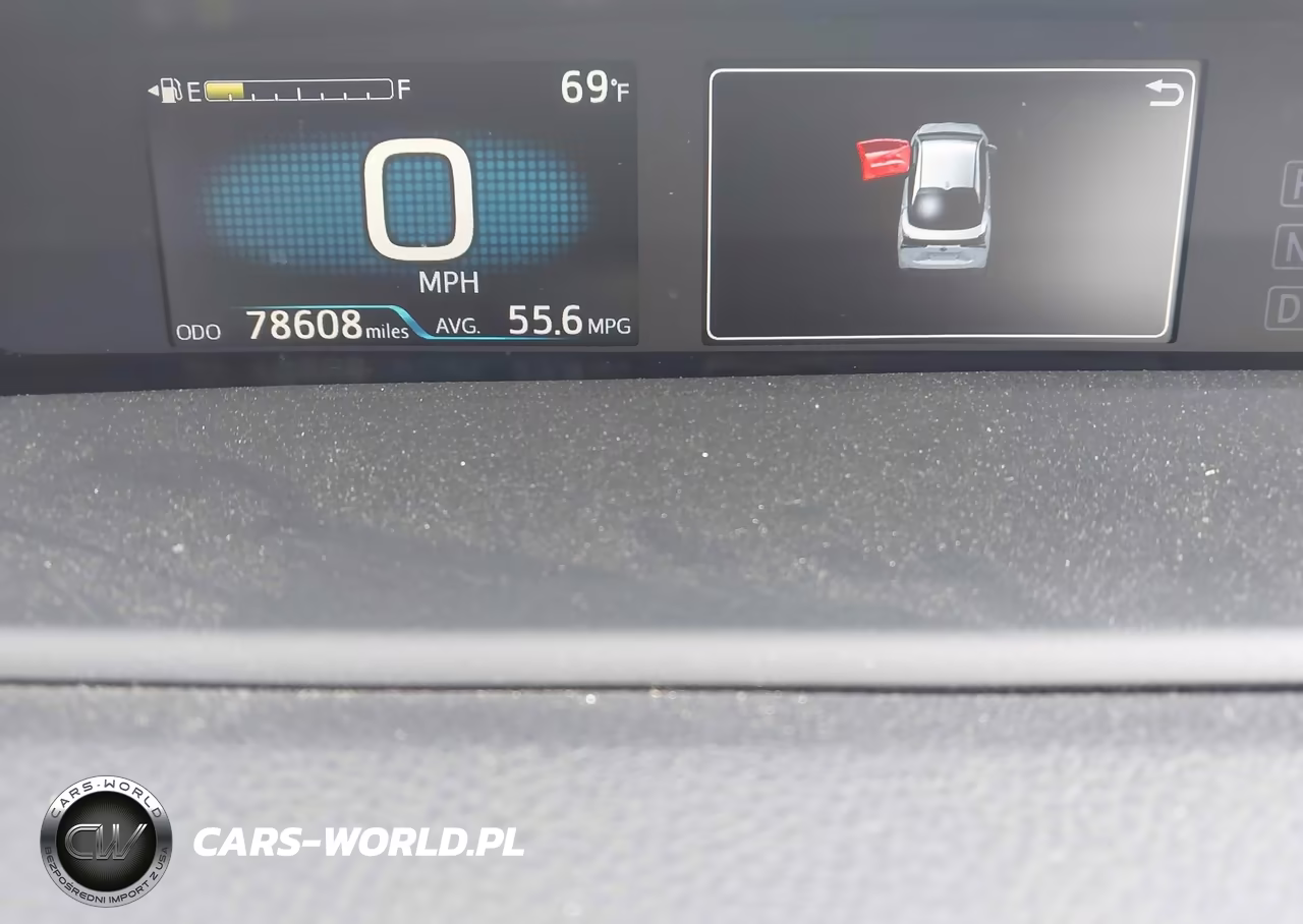 2022 Toyota Prius L VIN:JTDKAMFU2N3169515 - 7