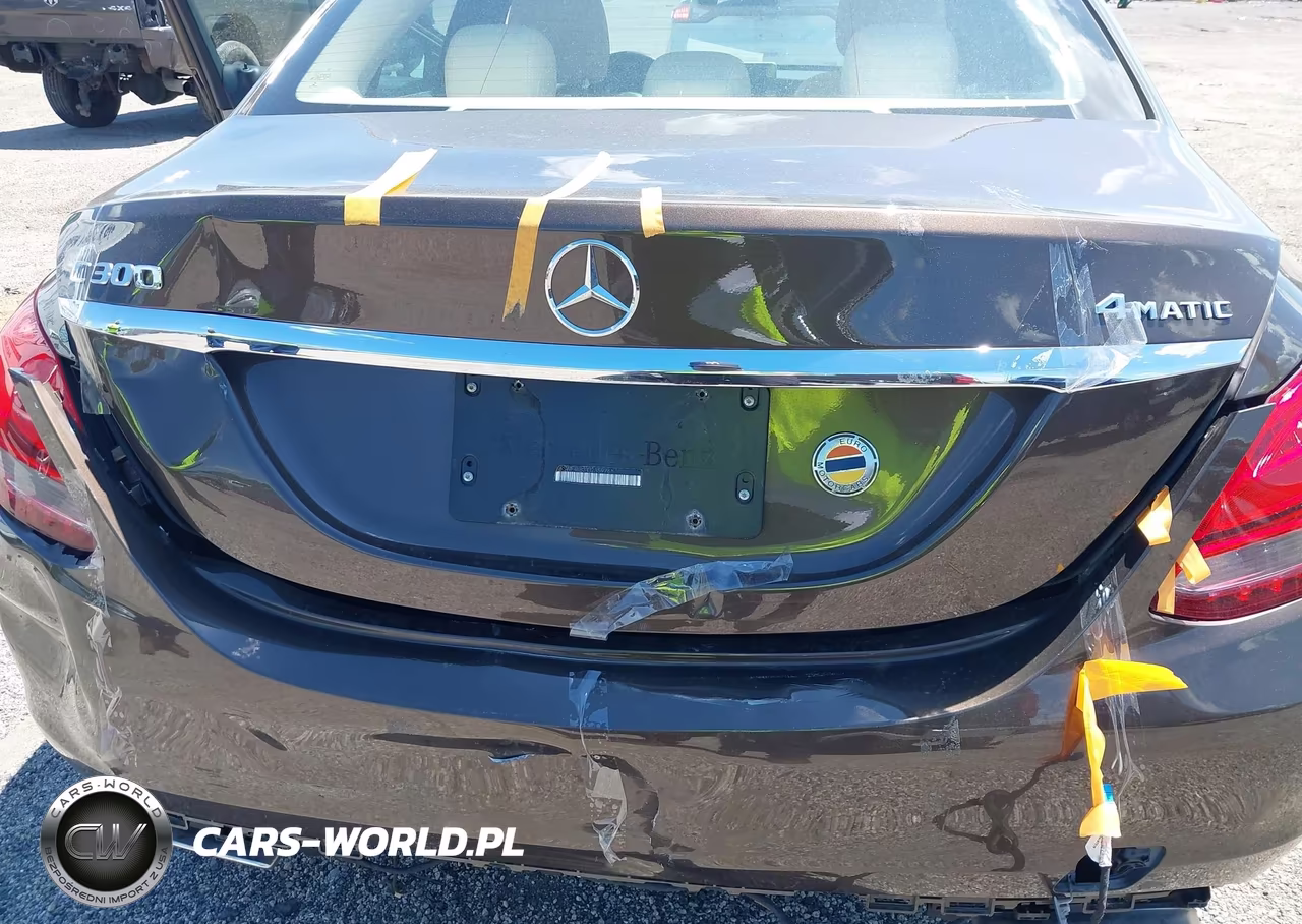 2018 Mercedes-Benz C 300 4Matic VIN:55SWF4KB3JU235976 - 6