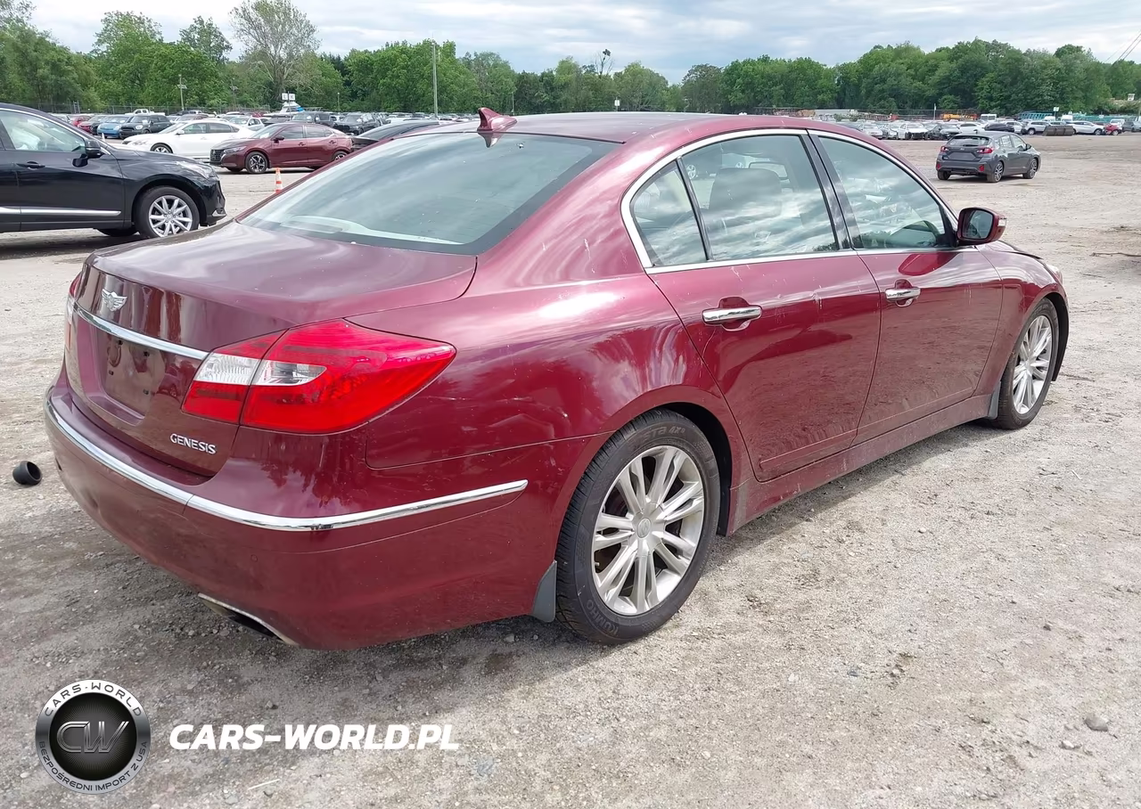2012 Hyundai Genesis 3.8 VIN:KMHGC4DD1CU203532 - 4