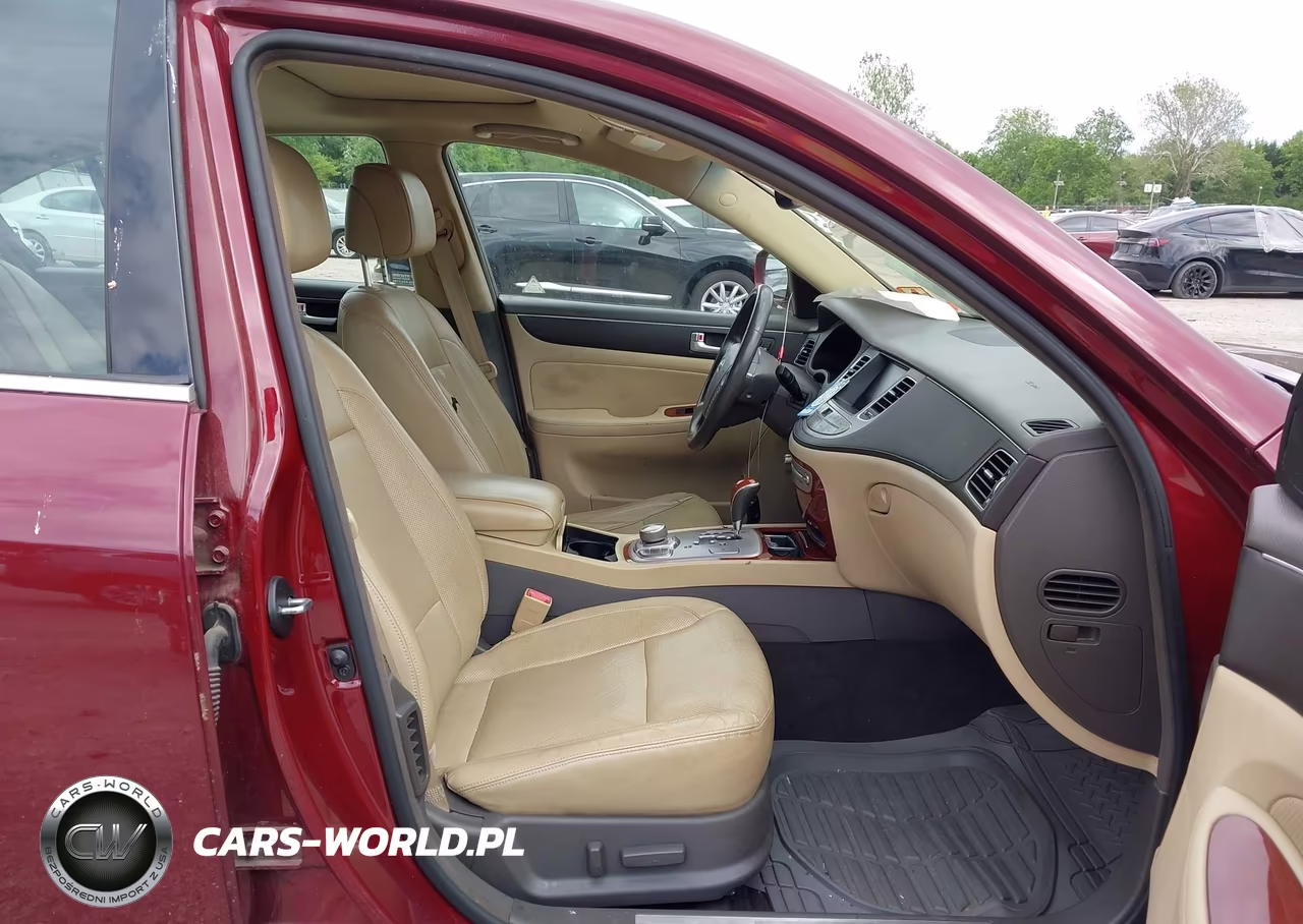 2012 Hyundai Genesis 3.8 VIN:KMHGC4DD1CU203532 - 5