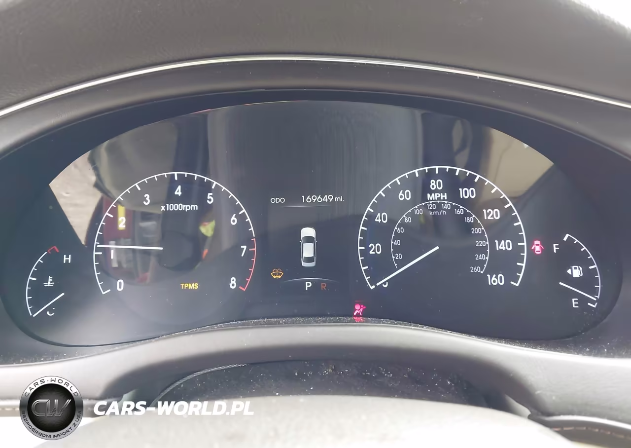 2012 Hyundai Genesis 3.8 VIN:KMHGC4DD1CU203532 - 7