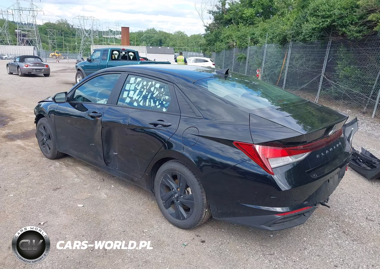 2022 Hyundai Elantra Sel VIN:KMHLM4AG1NU365271 - 3