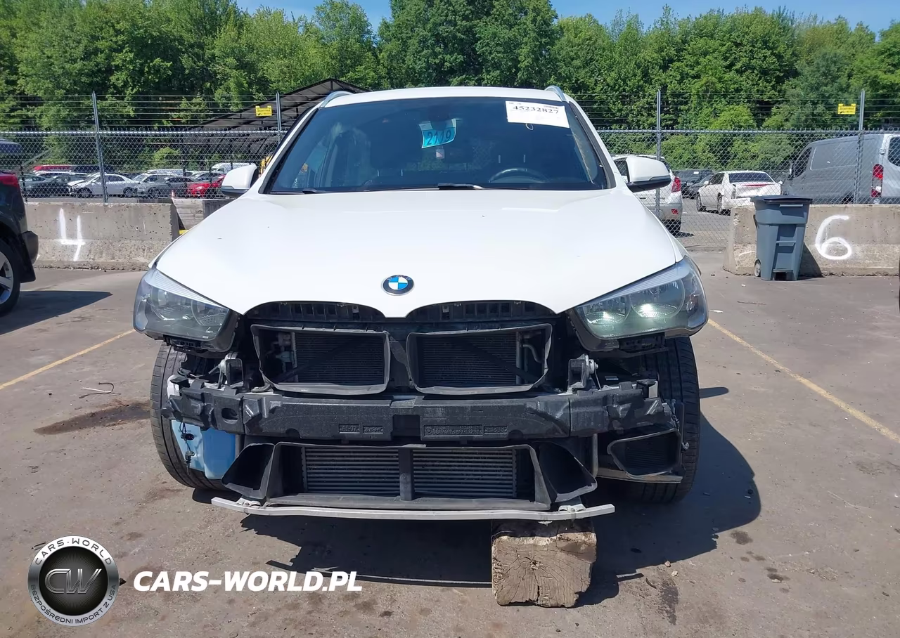 2017 BMW X1 xDrive28I VIN:WBXHT3C36H5F77704 - 12