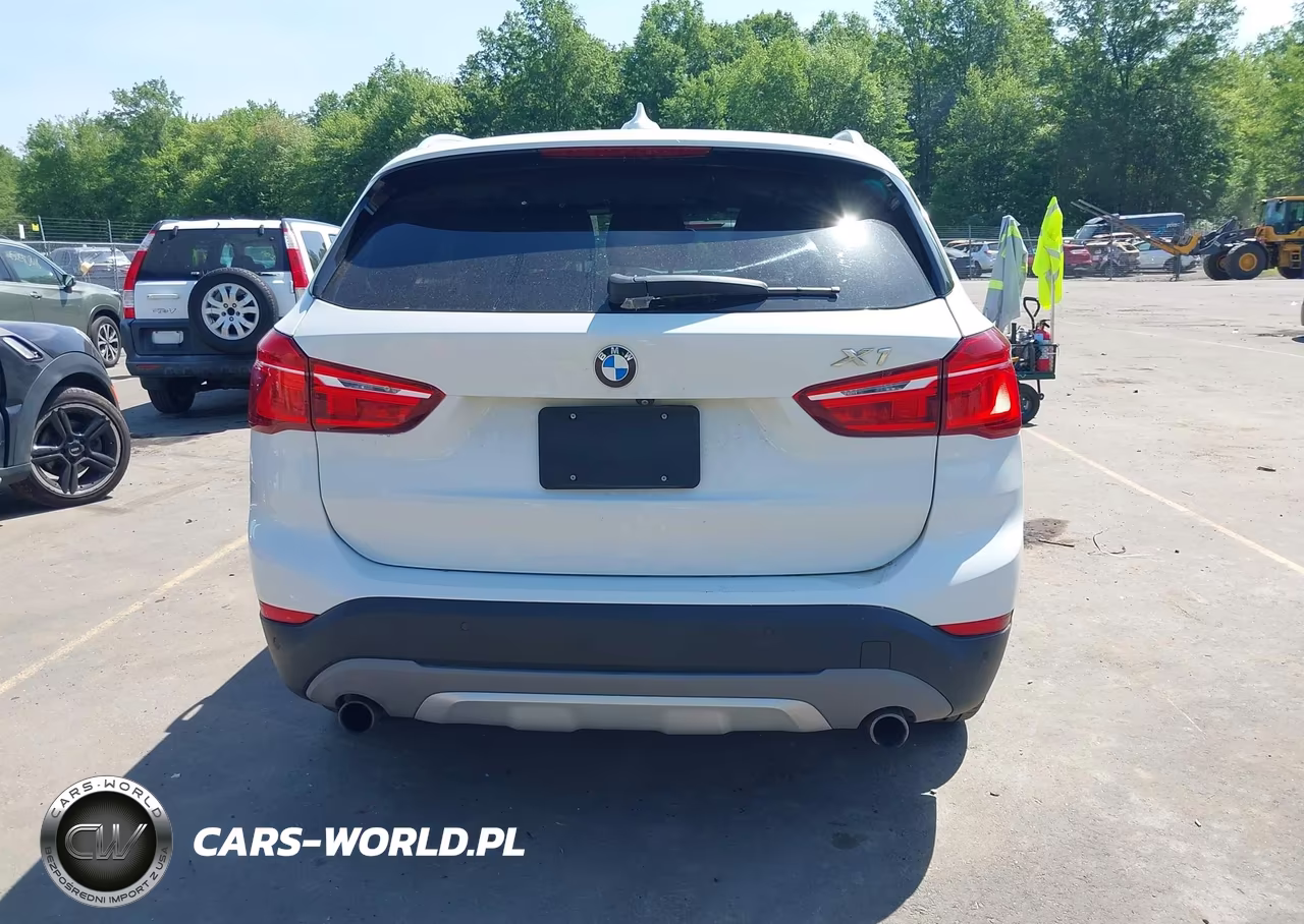 2017 BMW X1 xDrive28I VIN:WBXHT3C36H5F77704 - 16