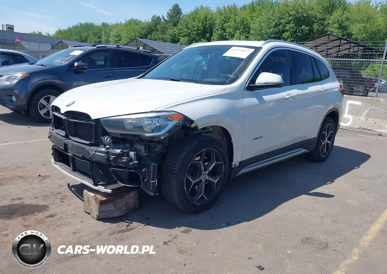 2017 BMW X1 xDrive28I VIN:WBXHT3C36H5F77704 - 2