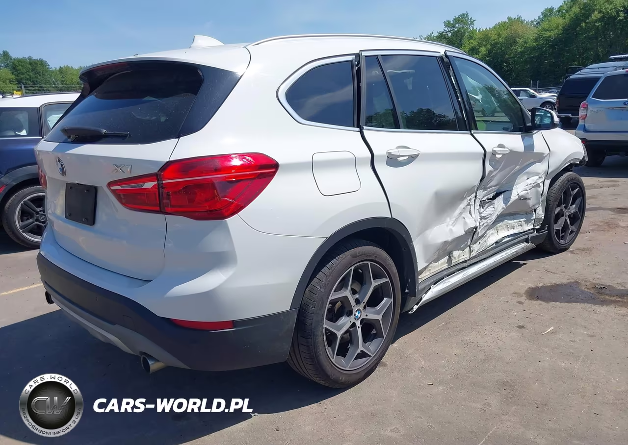 2017 BMW X1 xDrive28I VIN:WBXHT3C36H5F77704 - 4