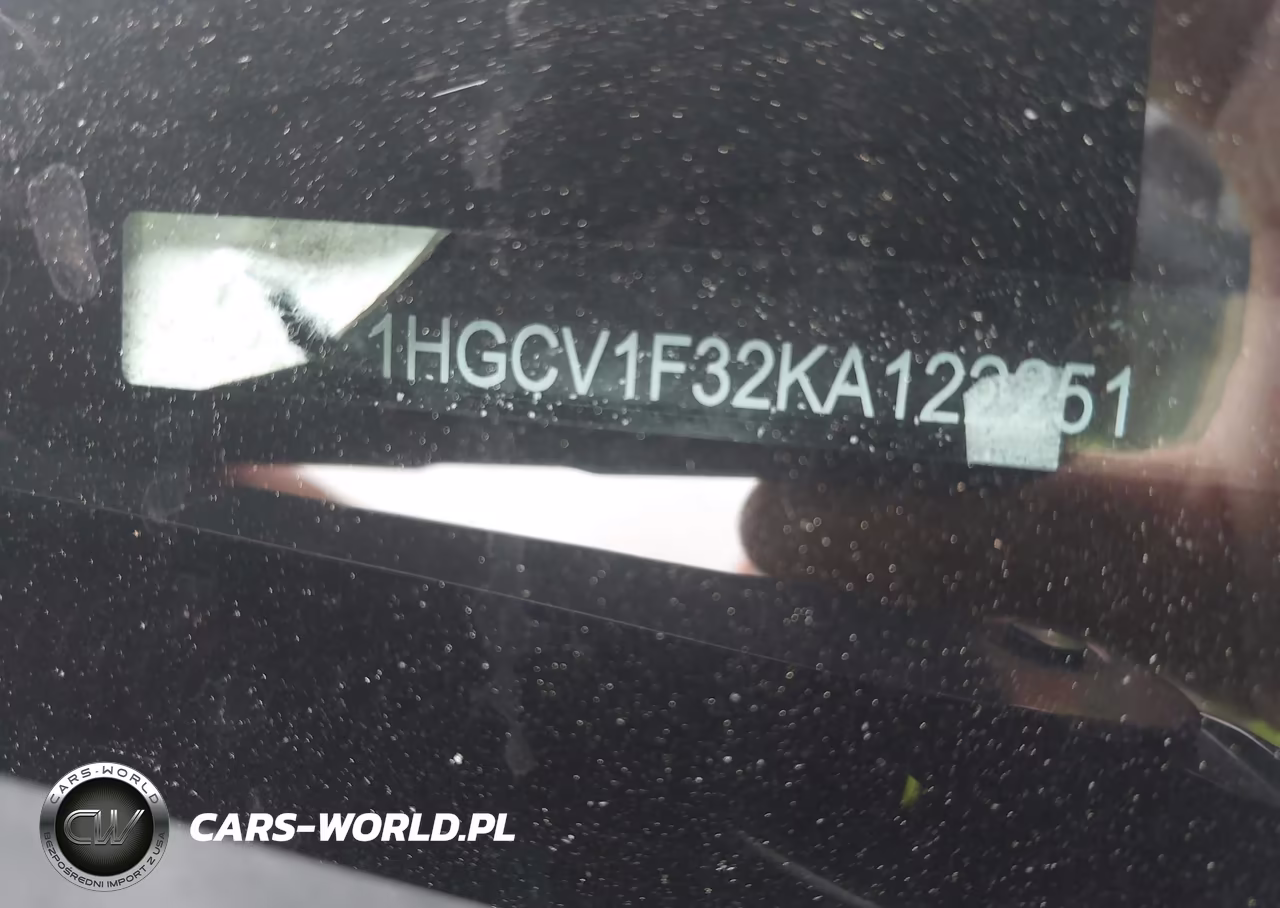 2019 Honda Accord Sport VIN:1HGCV1F32KA122251 - 17