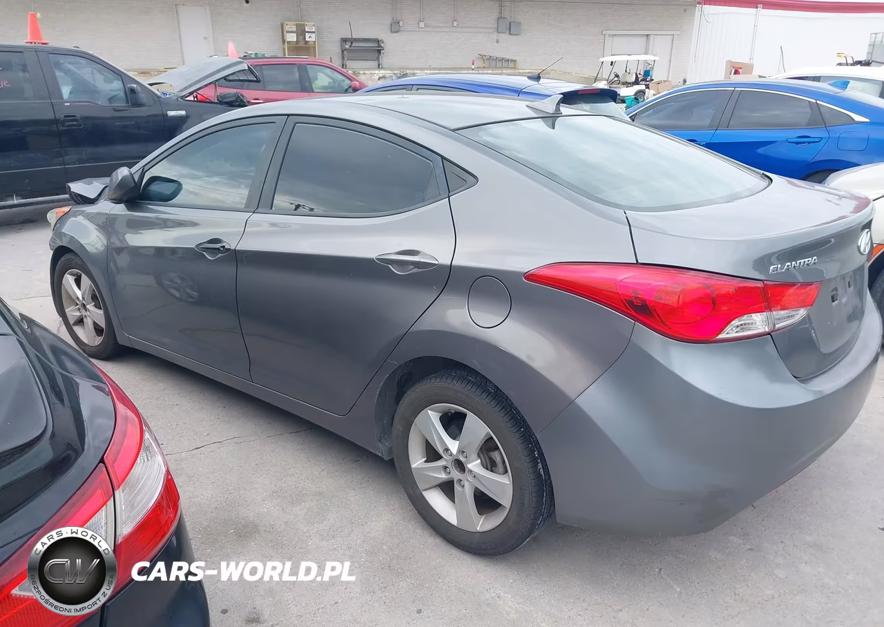 2013 Hyundai Elantra Gls VIN:5NPDH4AE3DH260297 - 3