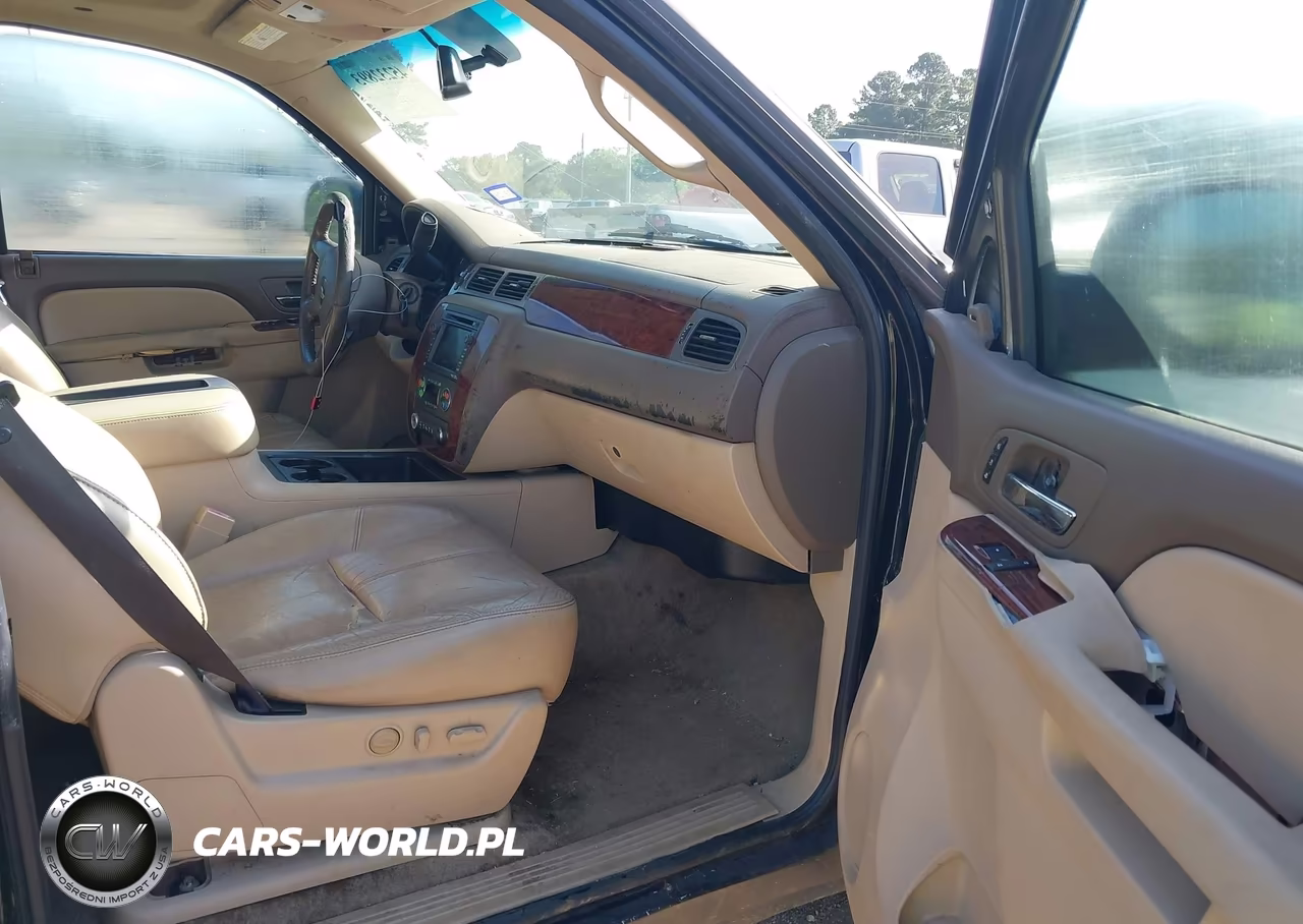 2011 Chevrolet Tahoe Lt VIN:1GNSCBE08BR114337 - 5