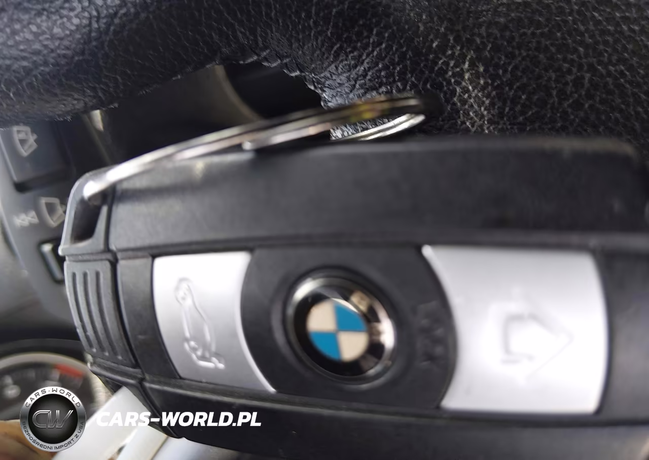 2014 BMW X1 xDrive28I VIN:WBAVL1C59EVY13158 - 11