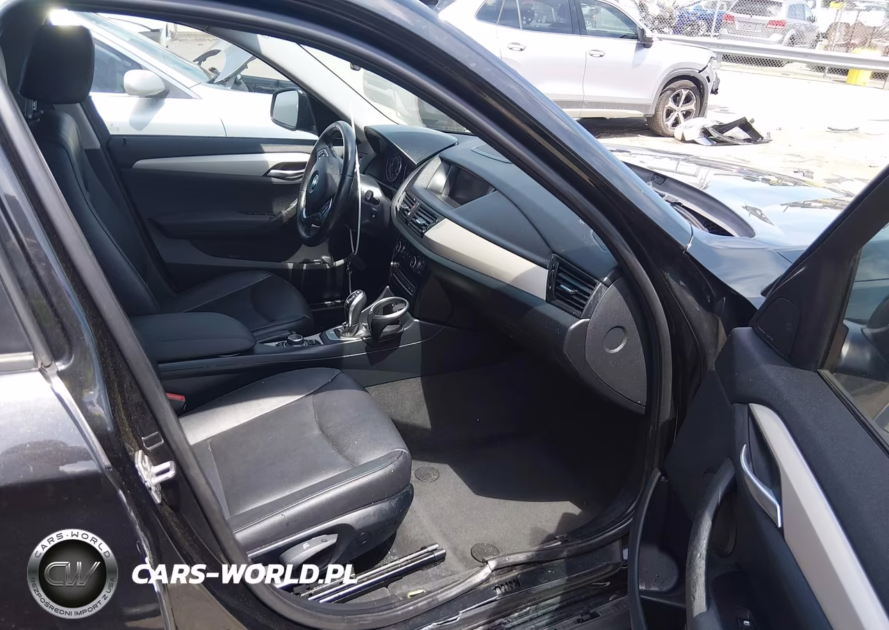 2014 BMW X1 xDrive28I VIN:WBAVL1C59EVY13158 - 5