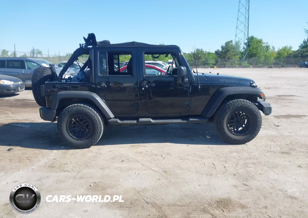 2015 Jeep Wrangler Unlimited Sport VIN:1C4BJWDG2FL695279 - 13