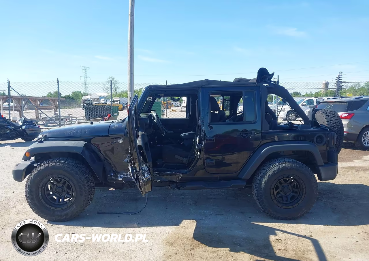 2015 Jeep Wrangler Unlimited Sport VIN:1C4BJWDG2FL695279 - 14