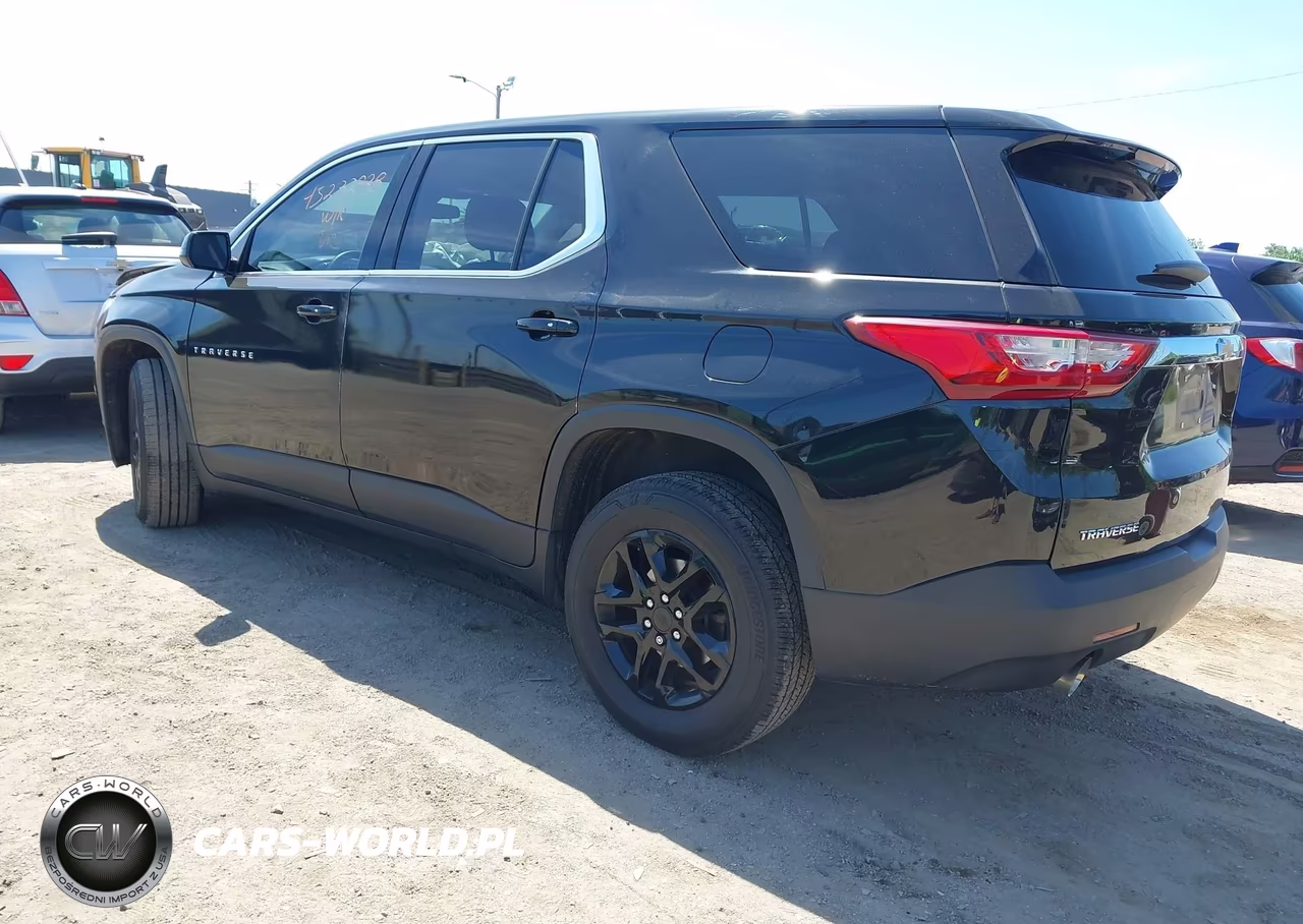 2018 Chevrolet Traverse Ls VIN:1GNERFKW3JJ180674 - 3