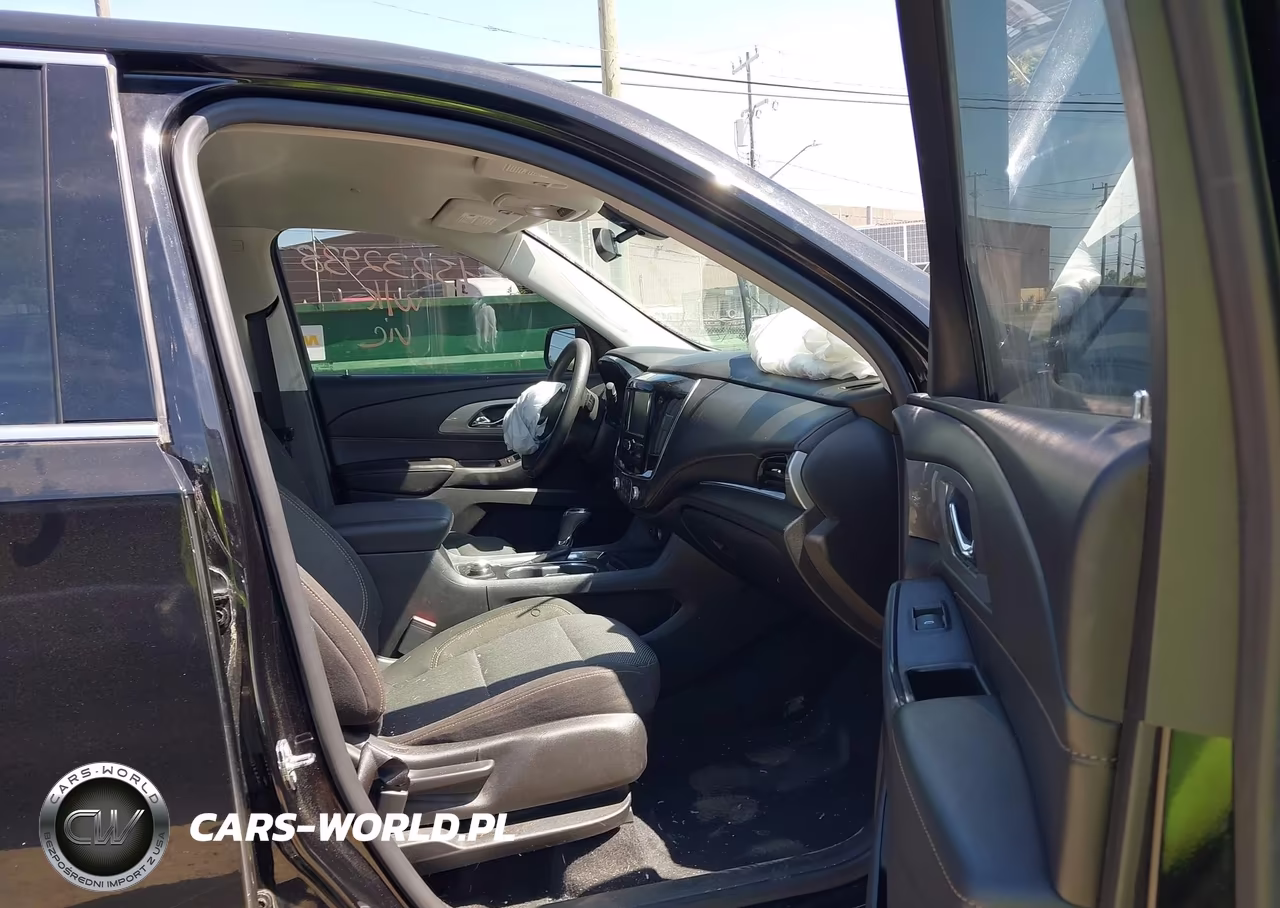 2018 Chevrolet Traverse Ls VIN:1GNERFKW3JJ180674 - 5