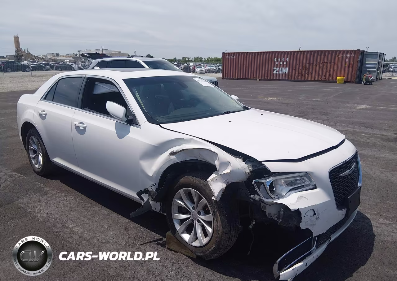 2015 Chrysler 300 Limited – zdjęcie 1 z 17