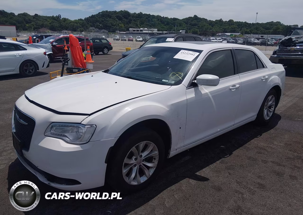 2015 Chrysler 300 Limited VIN:2C3CCAAG2FH929847 - 2
