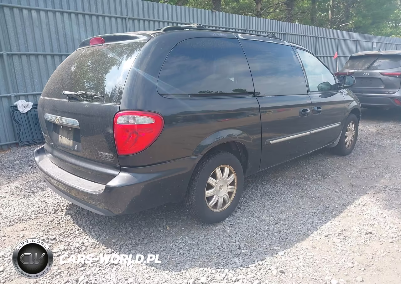 2006 Chrysler Town & Country Touring VIN:2A4GP54LX6R805217 - 4