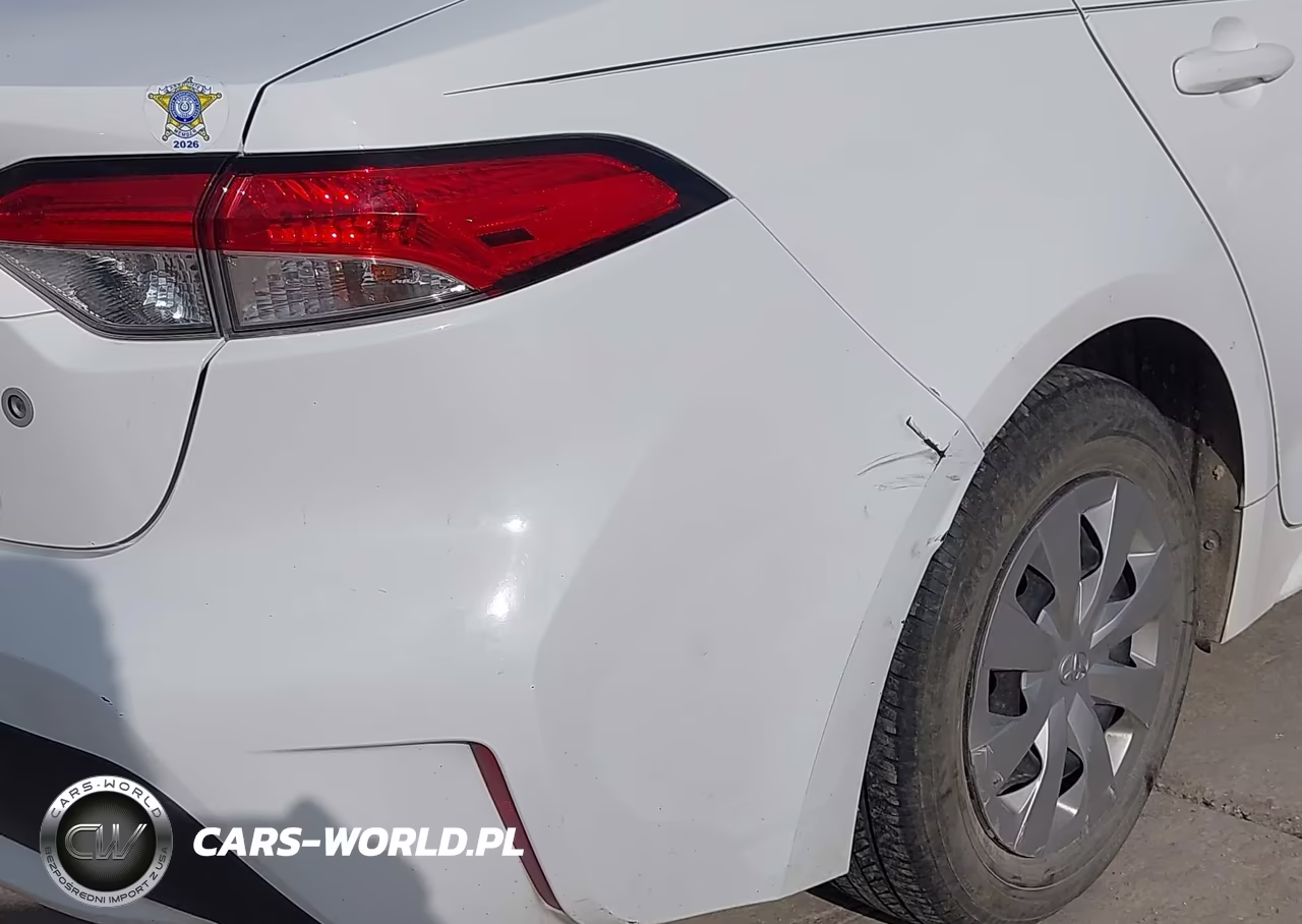 2020 Toyota Corolla L VIN:5YFDPRAE1LP046815 - 18