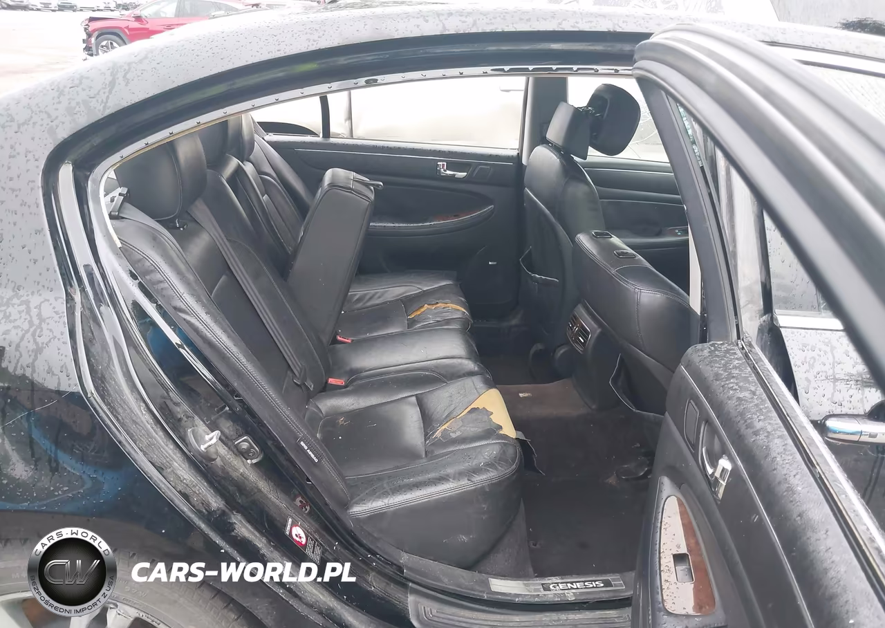 2011 Hyundai Genesis 4.6 VIN:KMHGC4DFXBU126806 - 8