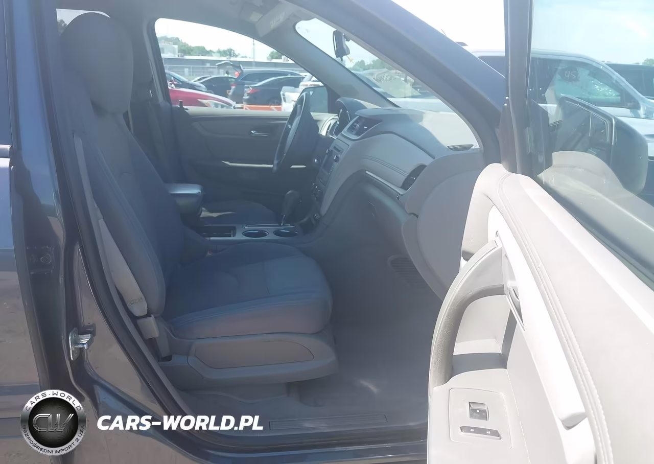2013 Chevrolet Traverse Ls VIN:1GNKRFKDXDJ268269 - 5