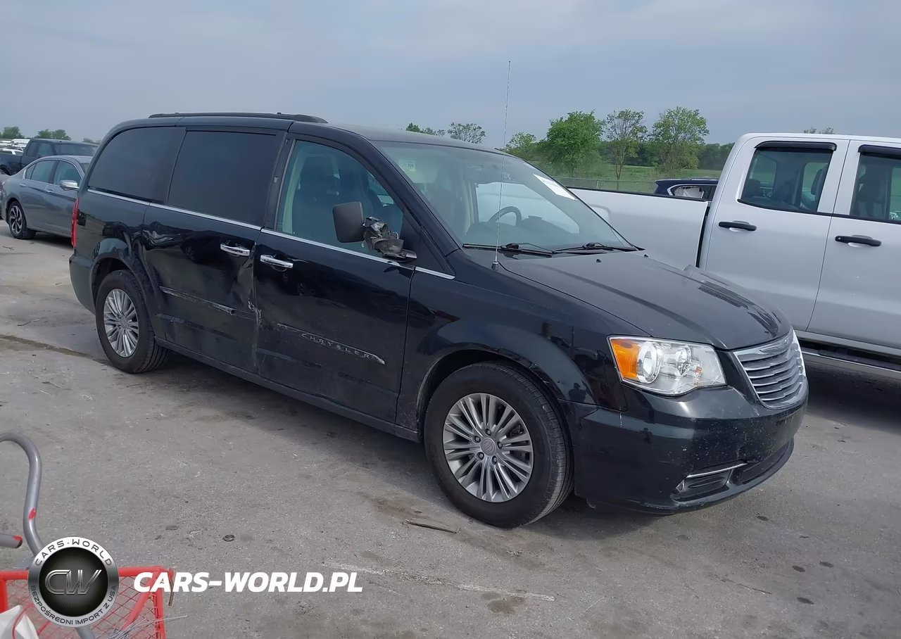 2016 Chrysler Town & Country Touring-L Anniversary Edition – zdjęcie 1 z 16
