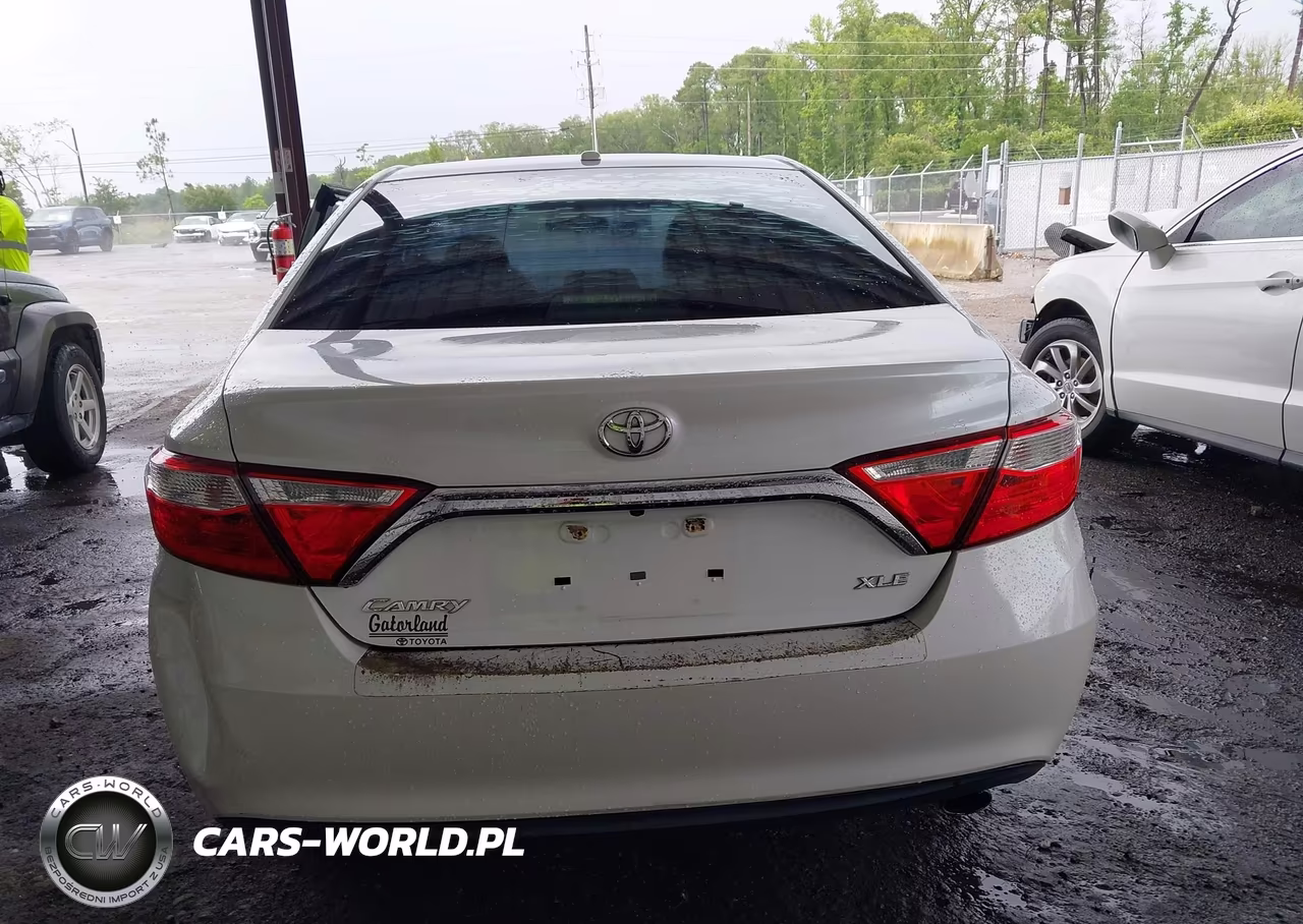 2017 Toyota Camry Xle VIN:4T1BF1FK3HU426366 - 16