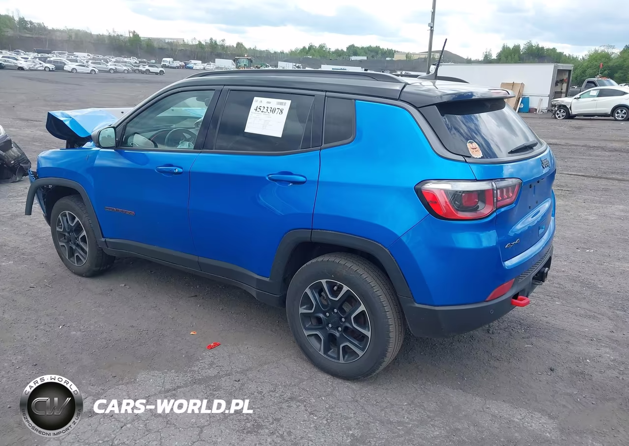 2019 Jeep Compass Trailhawk 4X4 VIN:3C4NJDDB6KT728952 - 3
