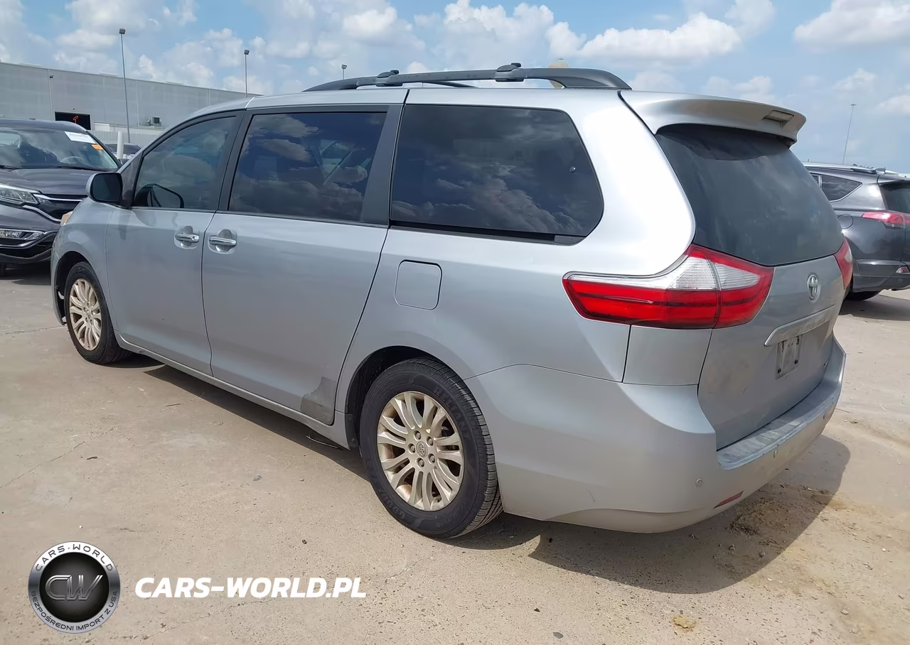 2015 Toyota Sienna Xle 8 Passenger VIN:5TDYK3DC4FS585447 - 3