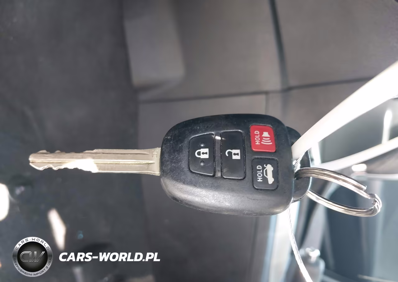 2018 Toyota Corolla Le VIN:5YFBURHE3JP849693 - 11
