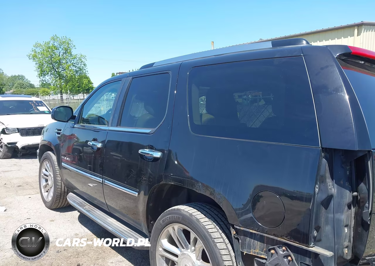 2011 Cadillac Escalade Luxury VIN:1GYS4BEF4BR133035 - 15