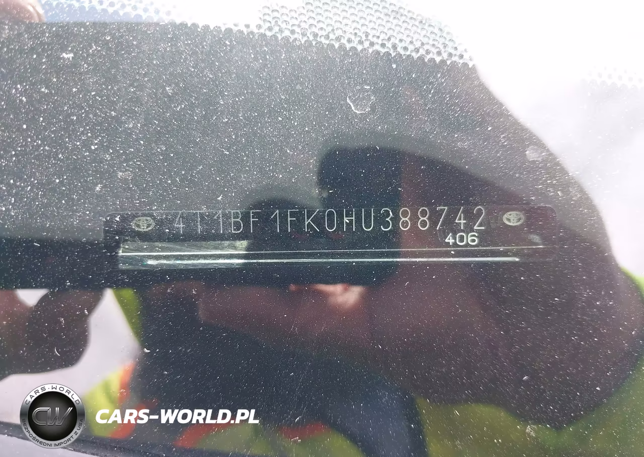 2017 Toyota Camry Se VIN:4T1BF1FK0HU388742 - 17
