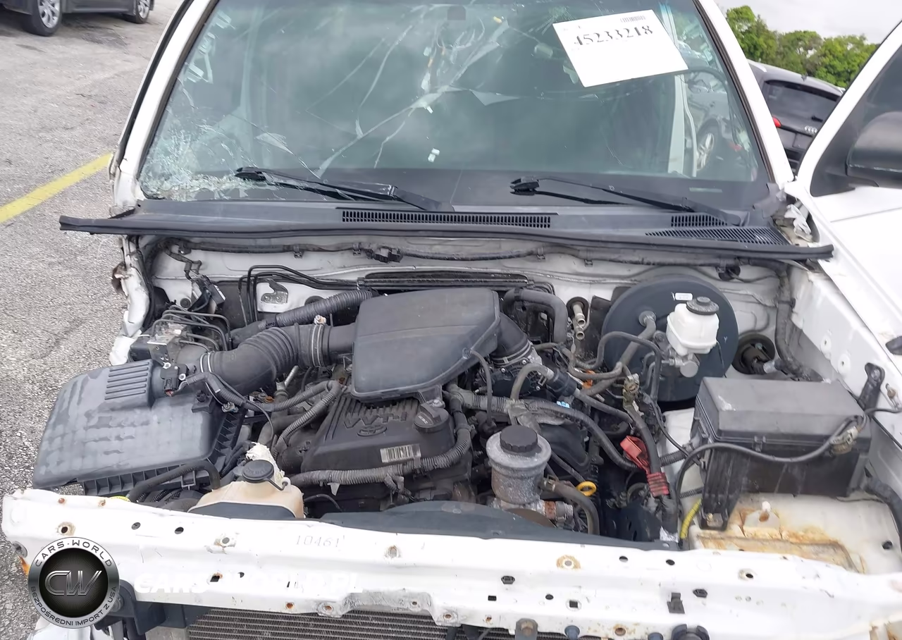 2015 Toyota Tacoma Prerunner VIN:5TFJX4GN1FX044100 - 10