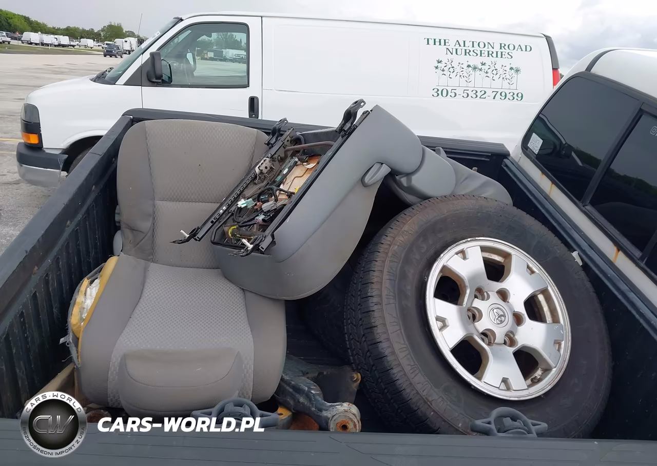 2015 Toyota Tacoma Prerunner VIN:5TFJX4GN1FX044100 - 19