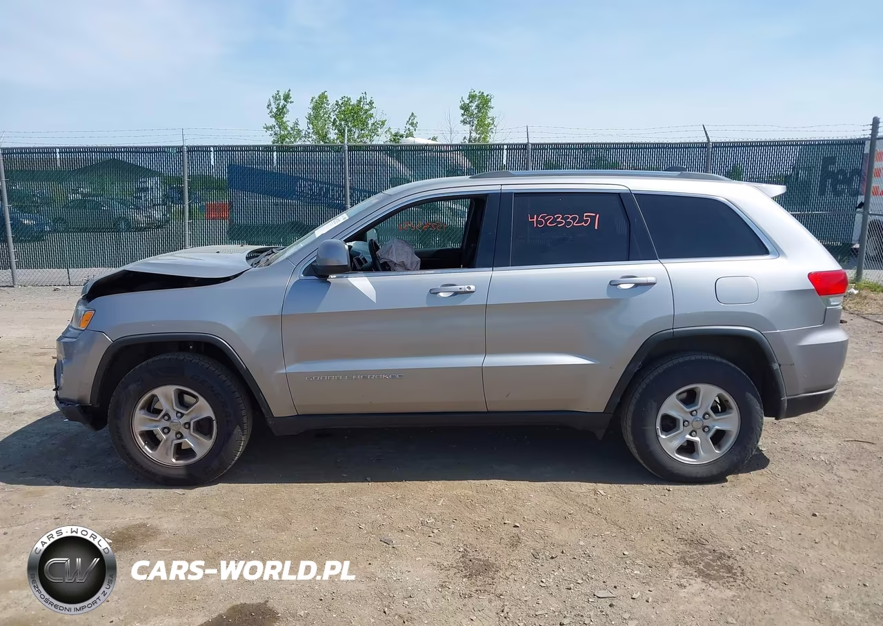 2015 Jeep Grand Cherokee Laredo VIN:1C4RJFAG3FC830269 - 14