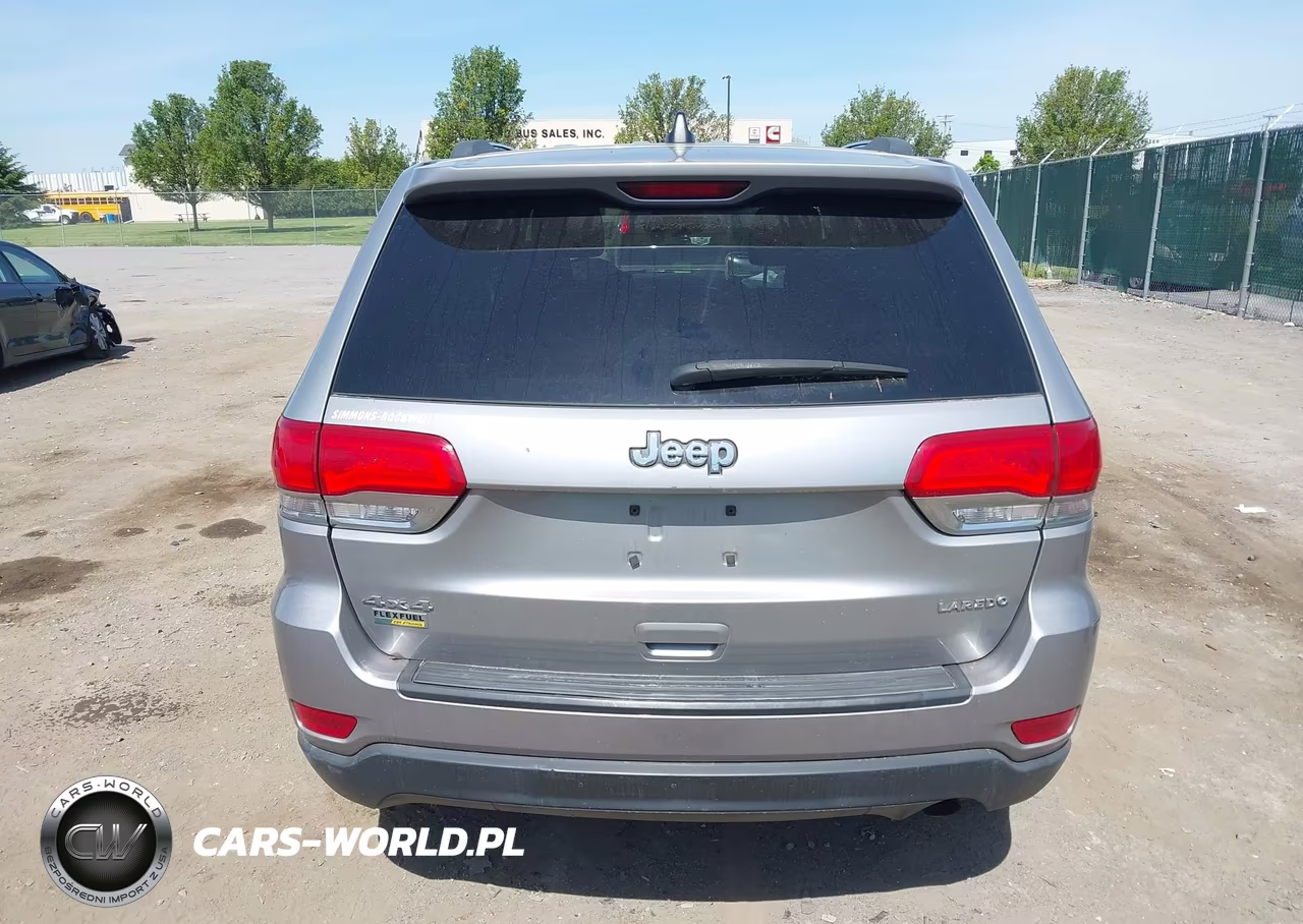 2015 Jeep Grand Cherokee Laredo VIN:1C4RJFAG3FC830269 - 16