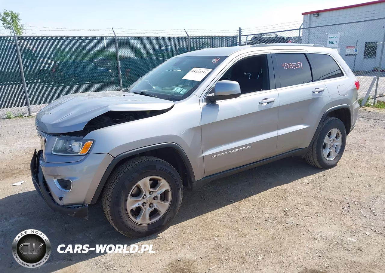 2015 Jeep Grand Cherokee Laredo VIN:1C4RJFAG3FC830269 - 2