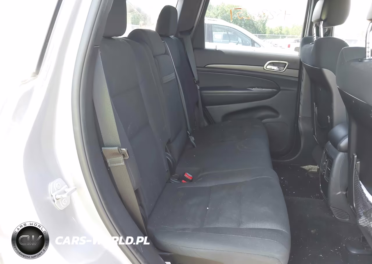 2015 Jeep Grand Cherokee Laredo VIN:1C4RJFAG3FC830269 - 8